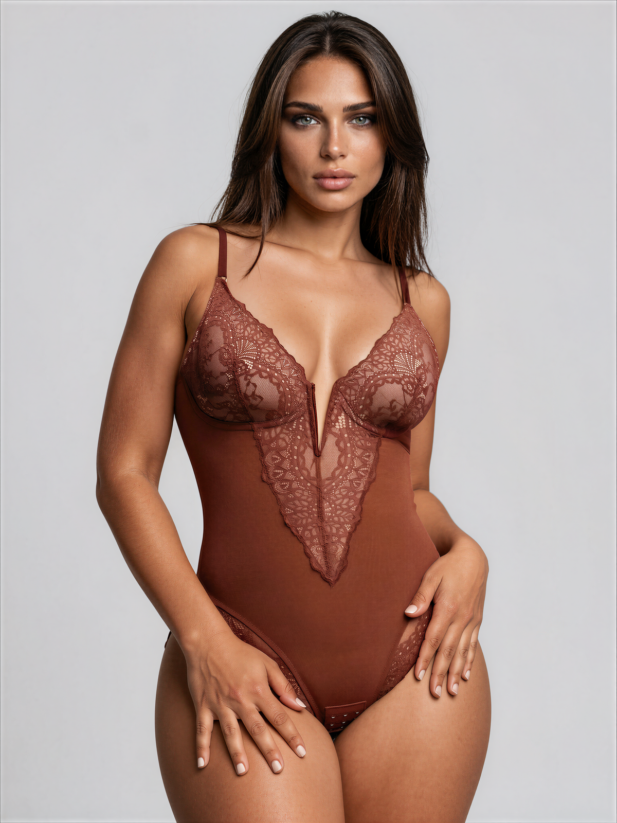 Liebelle Noé Body mit tiefem V-Ausschnitt und Druckknopfverschluss - Bild 1