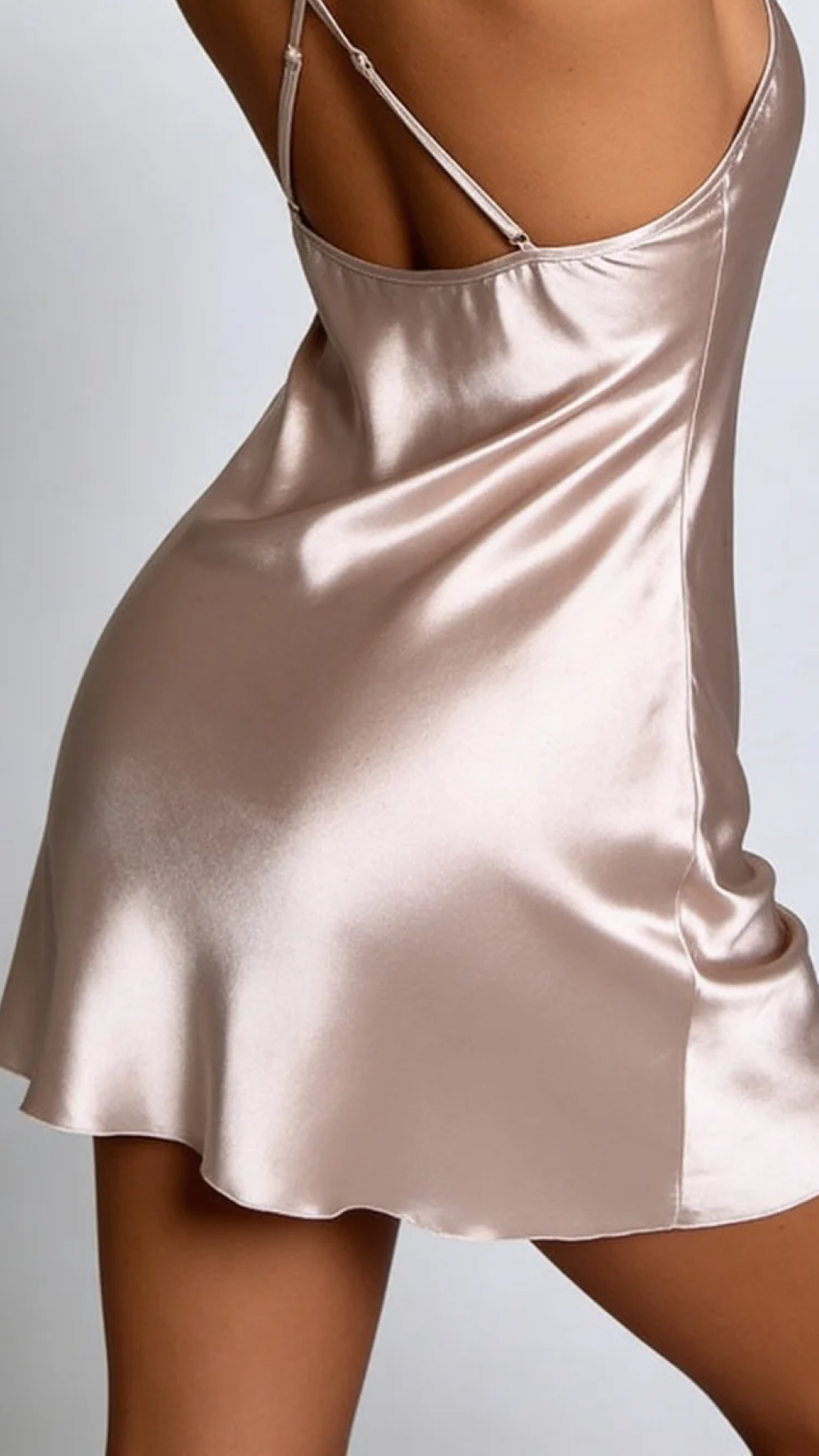 Liebelle Noa besticktes Unterkleid mit offenem Rücken - Bild 20
